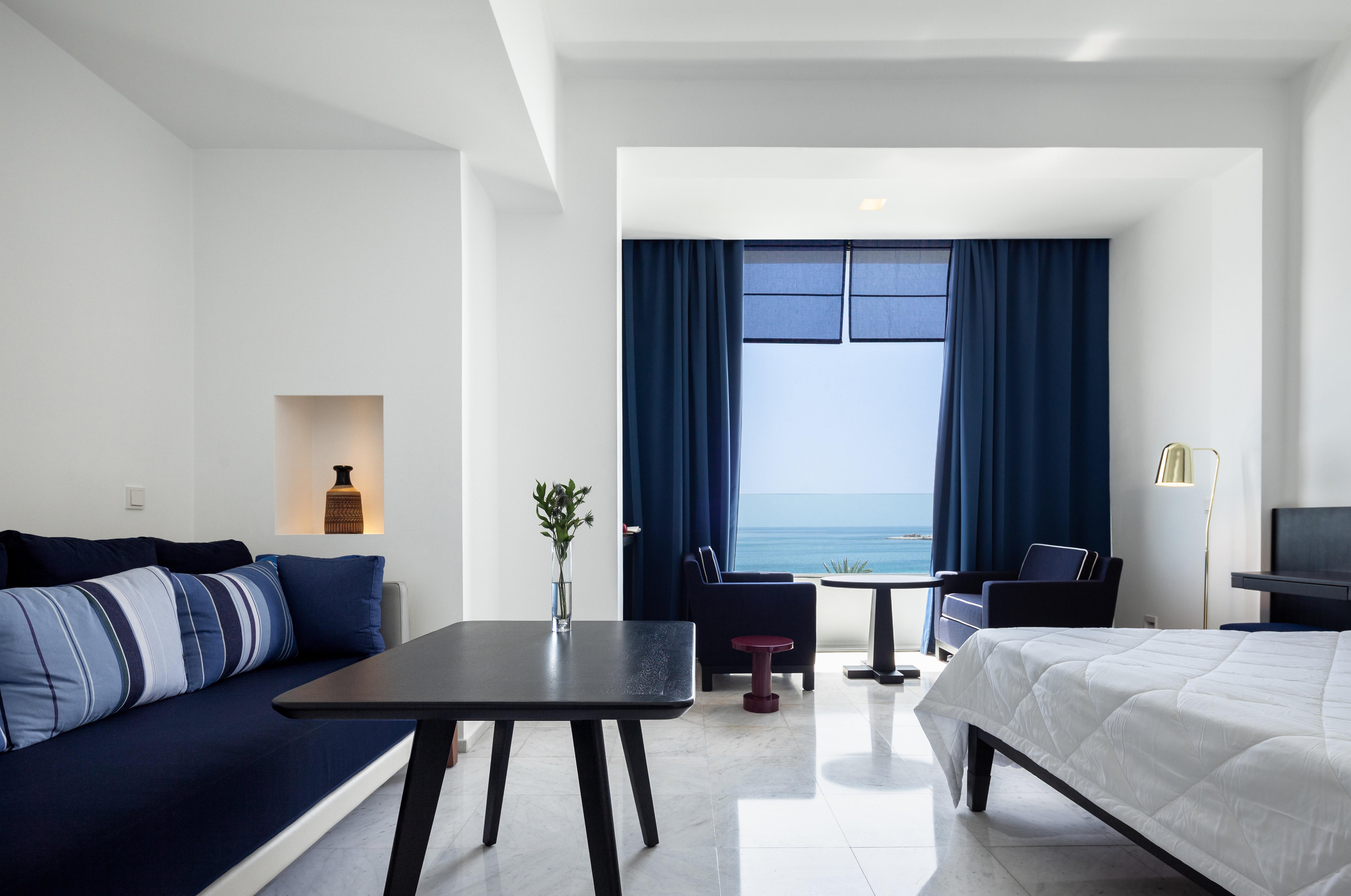 Almyra Hotel Paphos Bagian luar foto Deluxe room