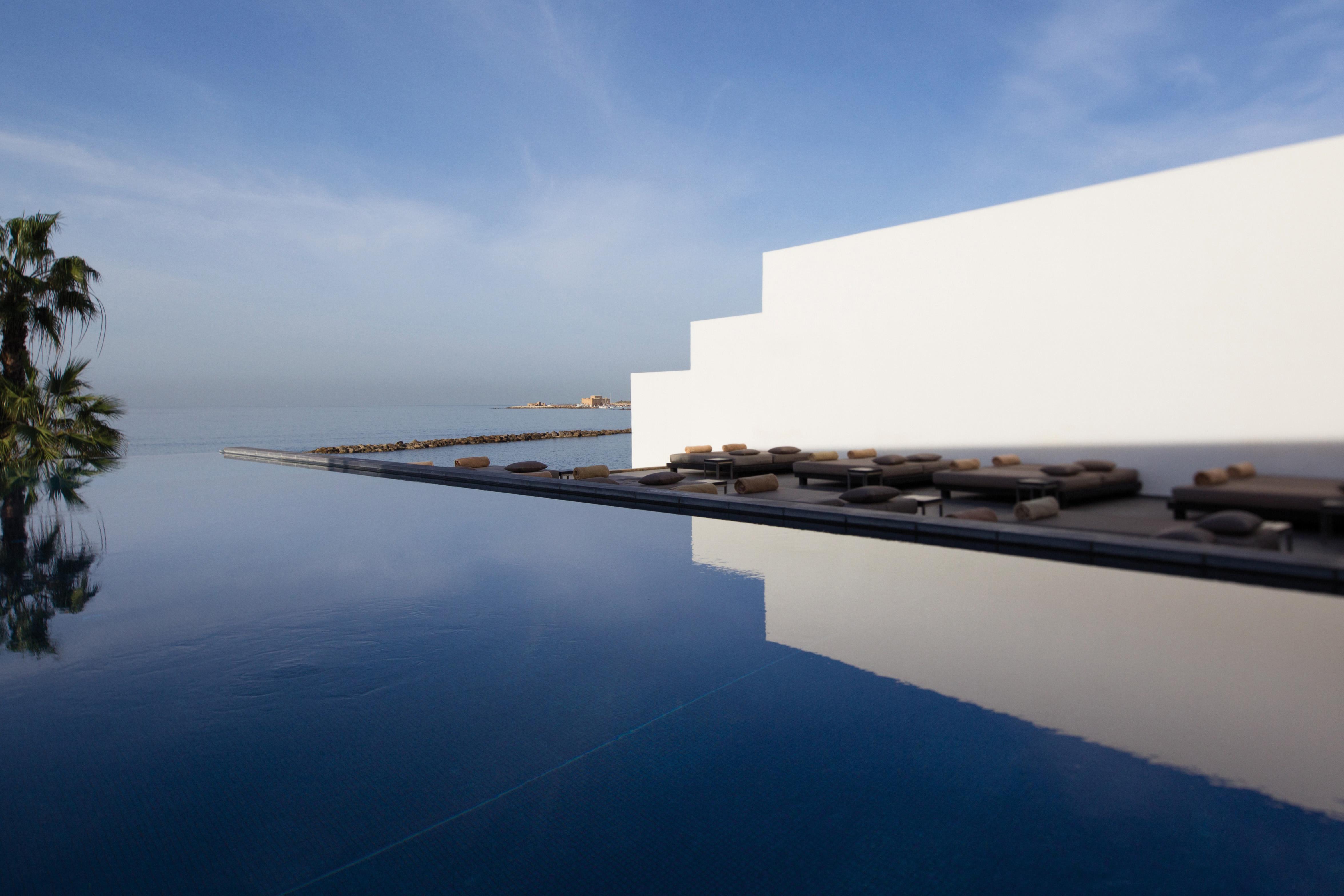 Almyra Hotel Paphos Bagian luar foto Casa-Museu Salvador Dalí