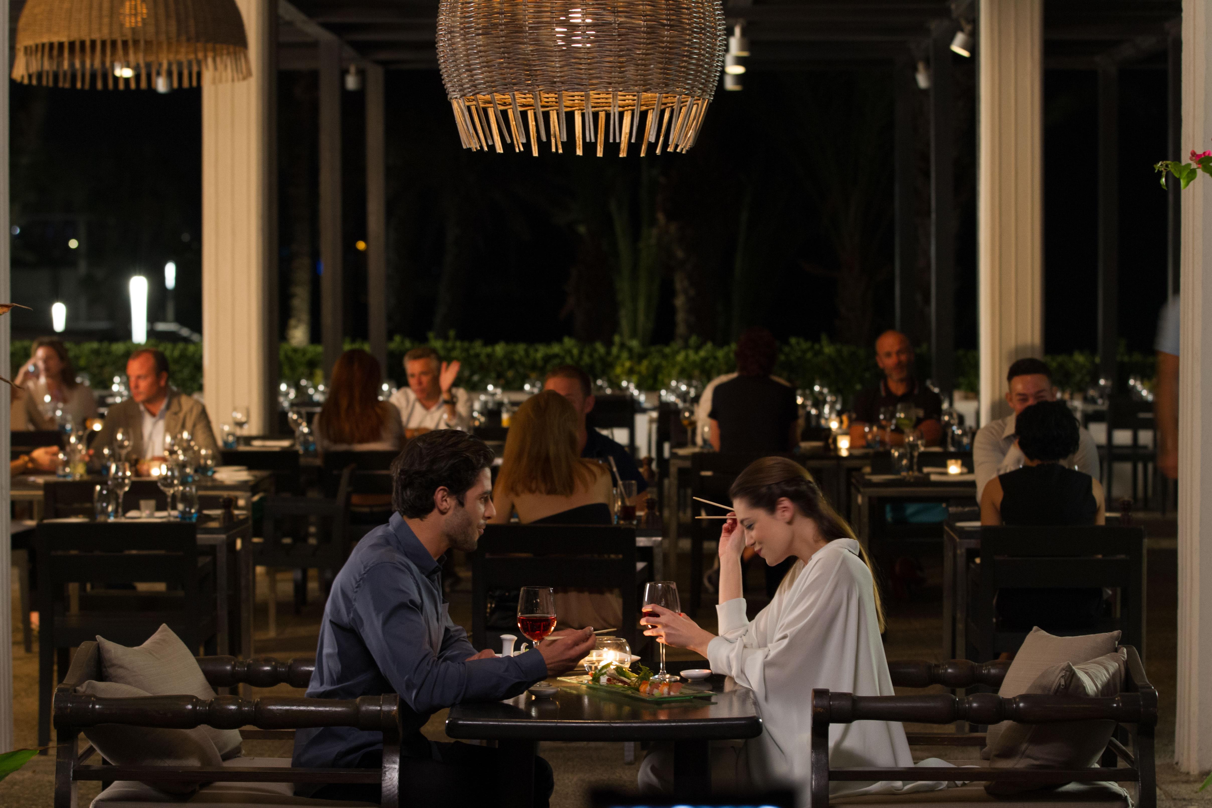 Almyra Hotel Paphos Bagian luar foto The restaurant at the Four Seasons Hotel