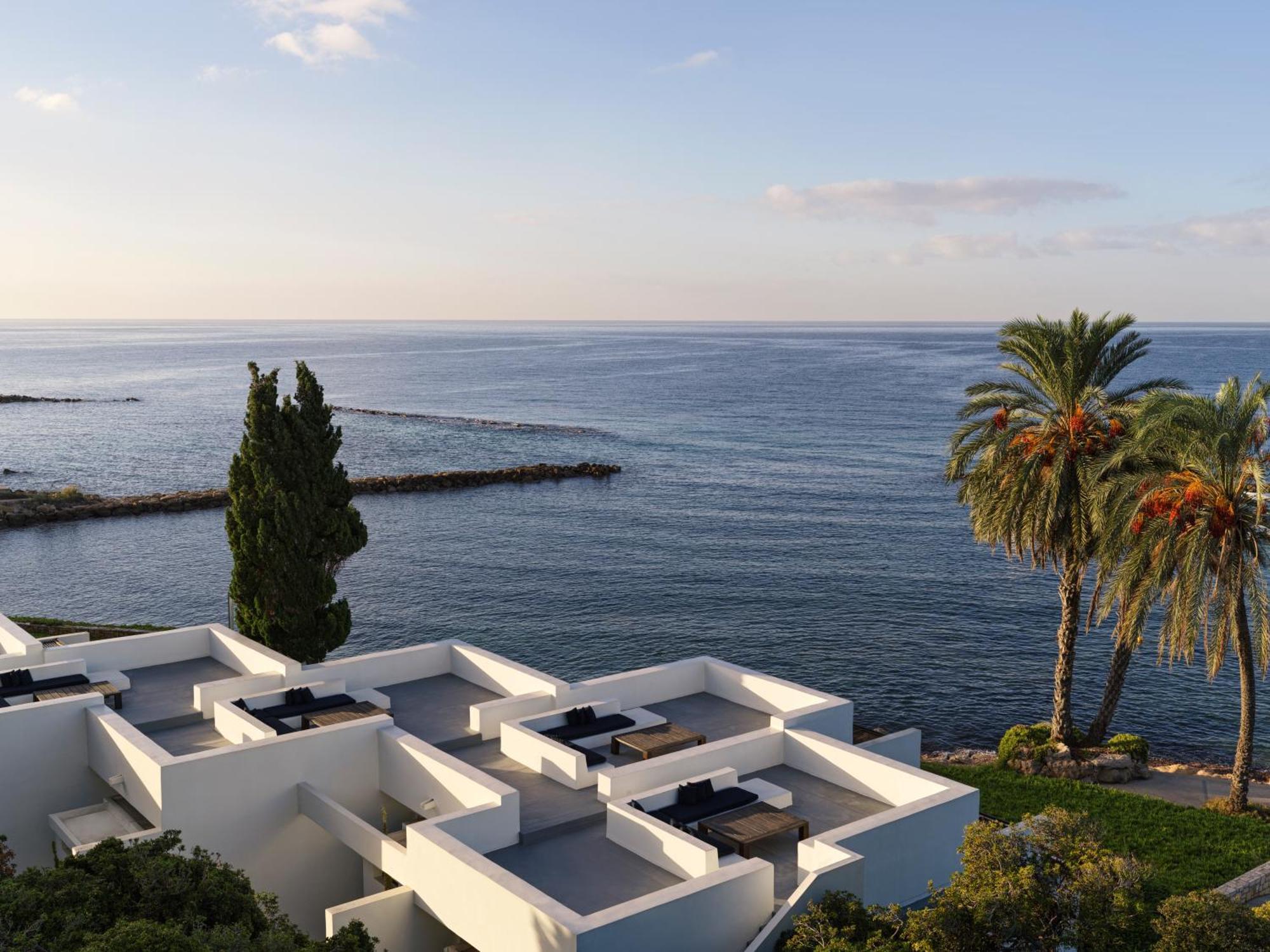 Almyra Hotel Paphos Ruang foto View of the Mediterranean from the hotel